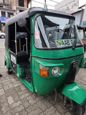 Bajaj RE 205 2012 Three Wheel (Used)