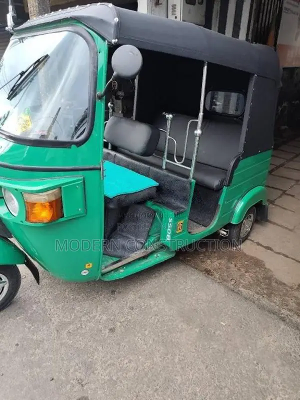 Bajaj RE 205 2012 Three Wheel (Used)