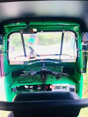 Bajaj 4 Stroke 2009 Three Wheel (Used)