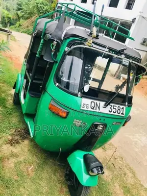 Bajaj 4 Stroke 2009 Three Wheel (Used)