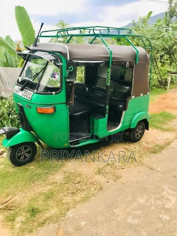 Bajaj 4 Stroke 2009 Three Wheel (Used)