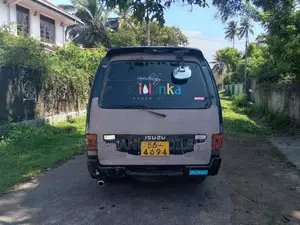 Isuzu Fargo 1985 Van (Used)