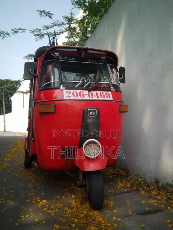 Bajaj RE 1999 Three Wheel (Used)