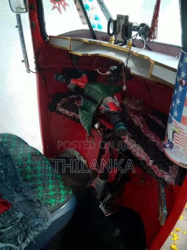 Bajaj RE 1999 Three Wheel (Used)