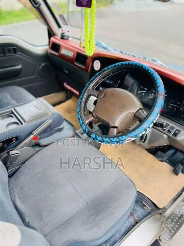 Nissan Caravan 1997 Van (Used)
