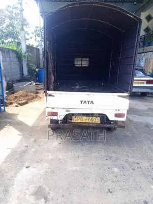 Tata Dimo Batta 2011 Lorry (Used)
