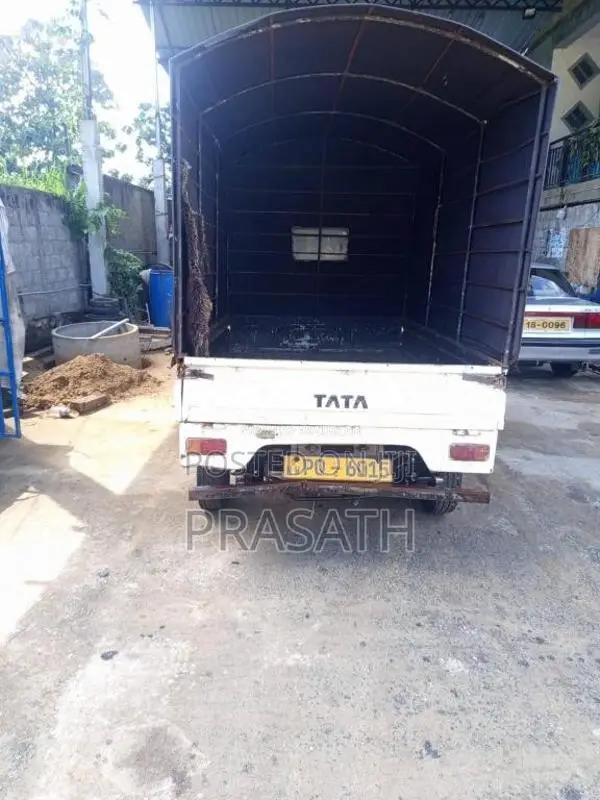 Tata Dimo Batta 2011 Lorry (Used)