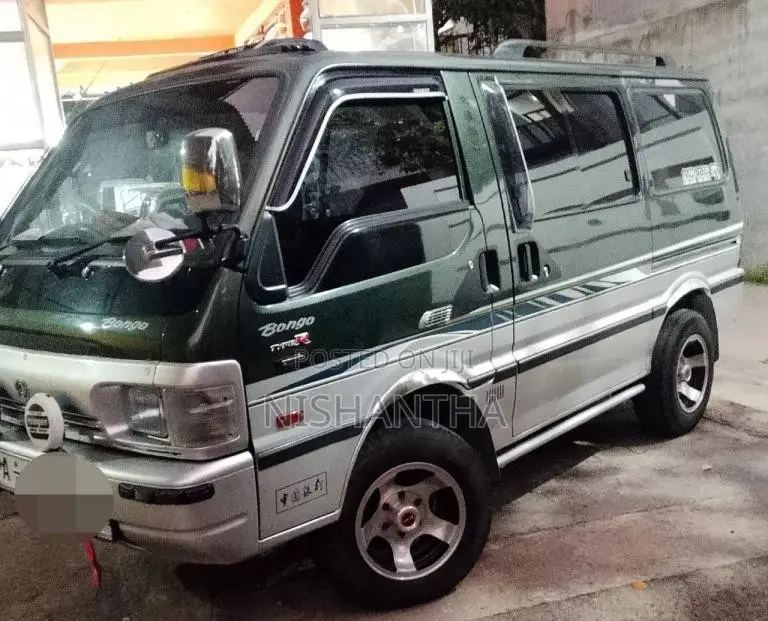 Mazda Bongo 2005 Van (Used)