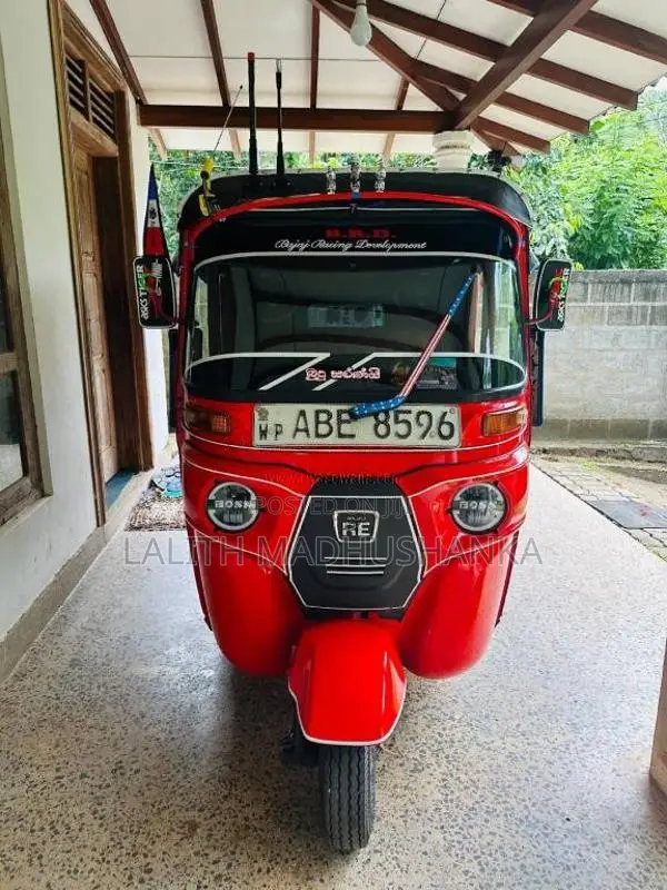 Bajaj RE 205 2015 Three Wheel (Used)