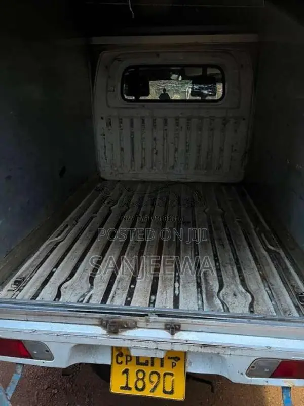 Mitsubishi MiniCab 2010 Lorry (Used)