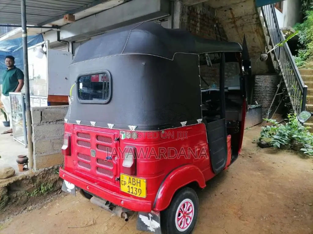 Bajaj RE 2015 Three Wheel (Used)