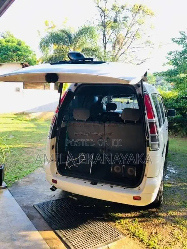 Toyota Noah 1999 Van (Used)
