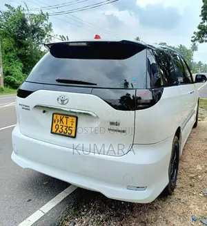 Toyota Estima 2009 Van (Used)