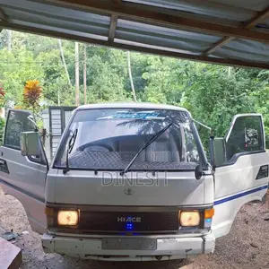 Toyota HIACE 1987 Van (Used)