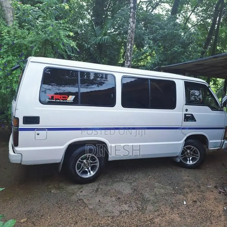 Toyota HIACE 1987 Van (Used)