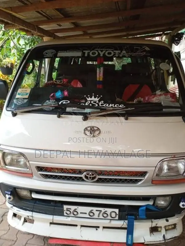 Toyota Dolphin 1989 Van (Used)