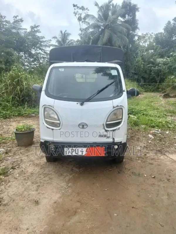 Tata Batti 2012 Lorry (Used)