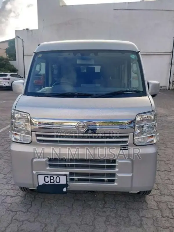 Nissan Clipper 2023 Van (Used)