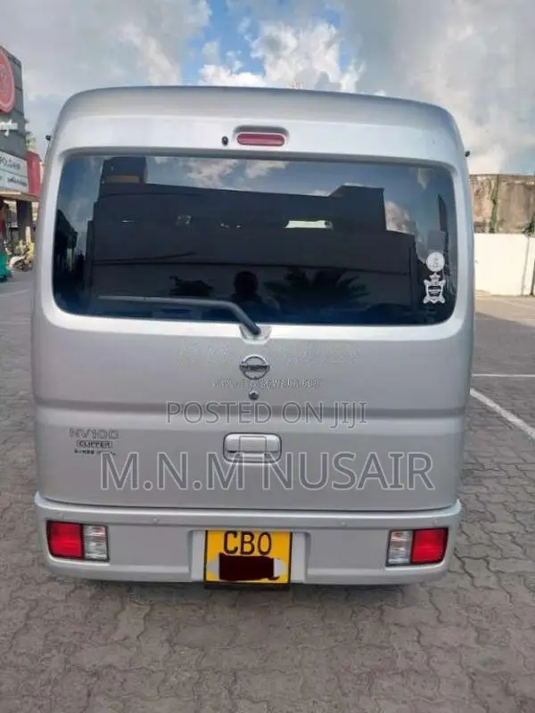 Nissan Clipper 2023 Van (Used)