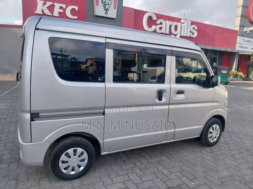 Nissan Clipper 2023 Van (Used)