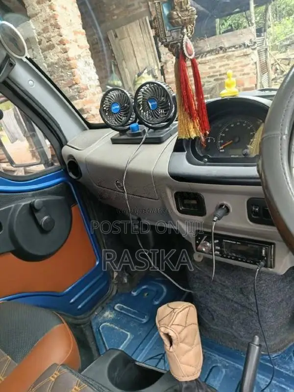 Tata Dimo Batta 2013 Lorry (Used)