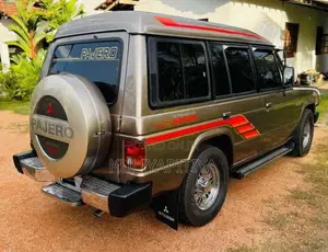 Mitsubishi Pajero Intercooler Turbo Wagon 1986 SUV (Used)