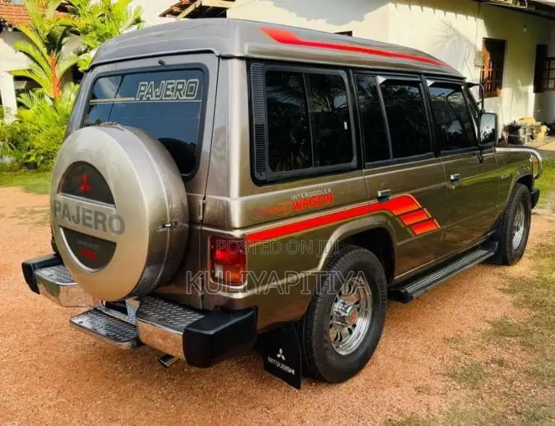 Mitsubishi Pajero Intercooler Turbo Wagon 1986 SUV (Used)