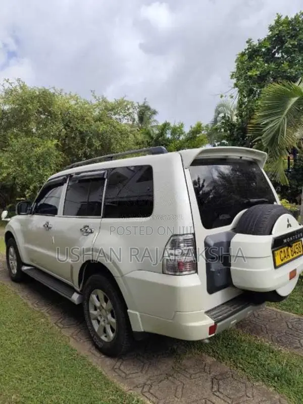 Mitsubishi Montero 2013 SUV (Used)