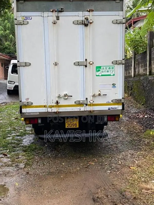 Isuzu Lorry Isuzu 2015 Lorry (Used)