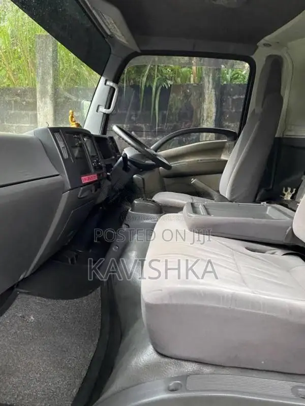 Isuzu Lorry Isuzu 2015 Lorry (Used)
