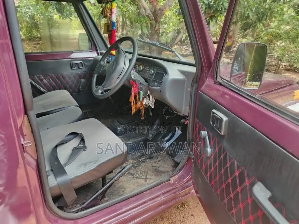 Mahindra Maxxi Truck 2012 Pickup (Used)