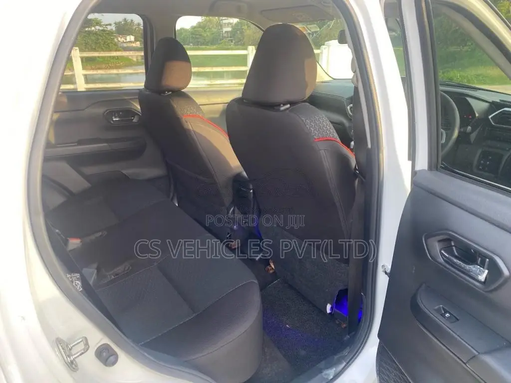Toyota Raize 2020 SUV (Used)