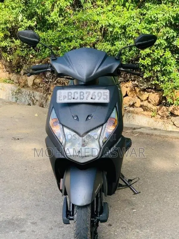 Honda Dio Scv 110 2015 Motorbike (Used)