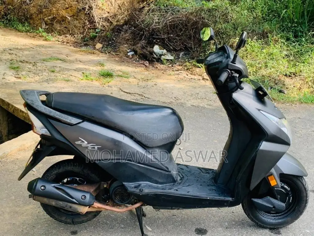Honda Dio Scv 110 2015 Motorbike (Used)