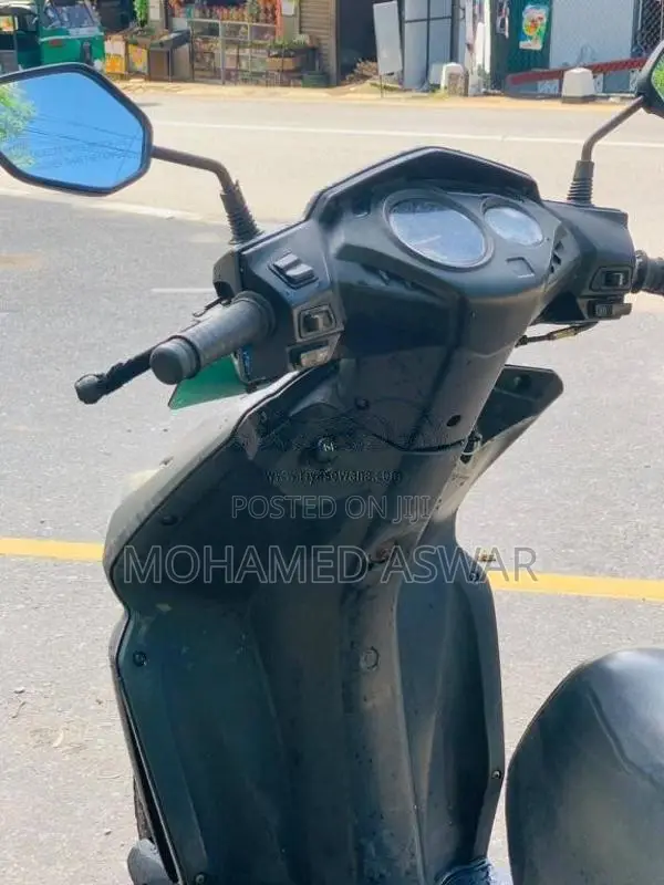 Honda Dio Scv 110 2015 Motorbike (Used)