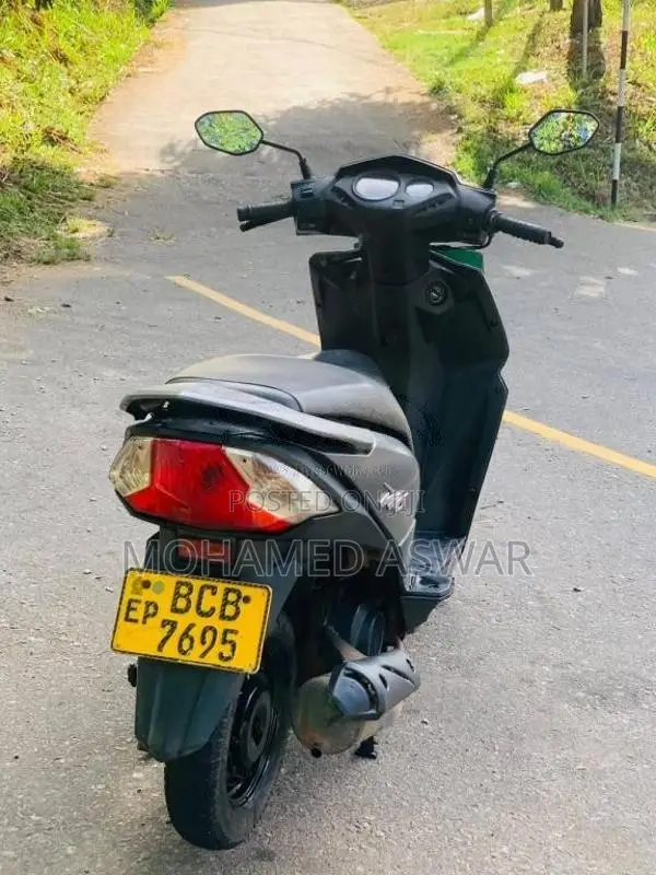 Honda Dio Scv 110 2015 Motorbike (Used)