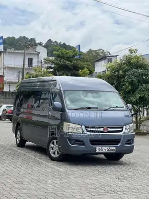 Micro Kdh 2013 Van (Used)