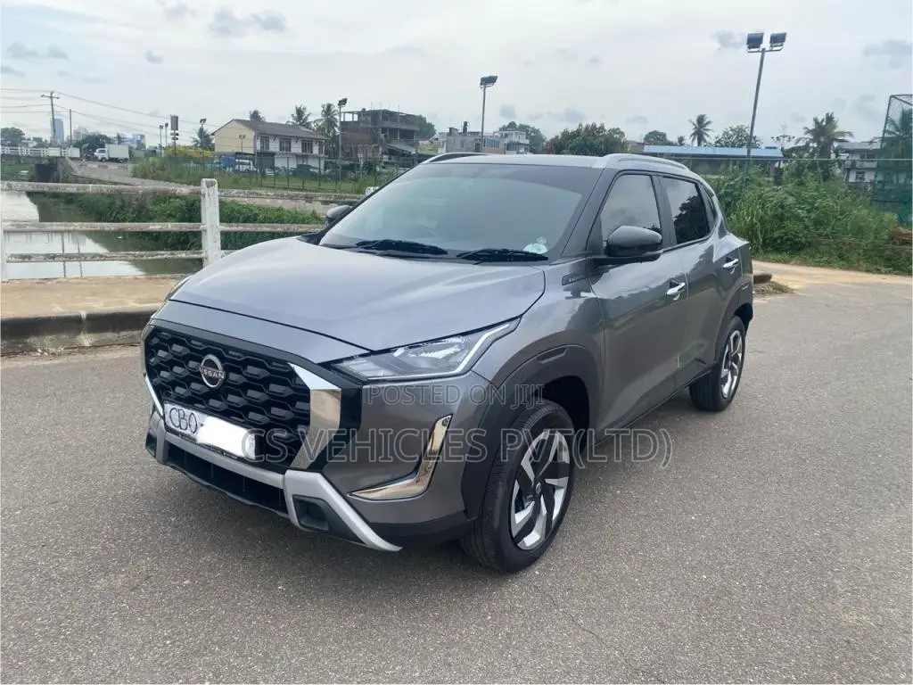 Nissan Magnite 2025 SUV (Used)
