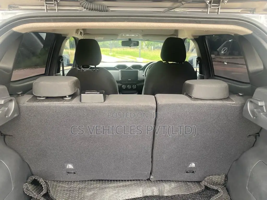 Nissan Magnite 2025 SUV (Used)