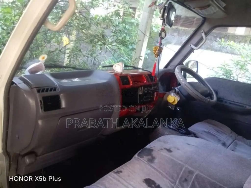 Mazda Brawny 1998 Van (Used)