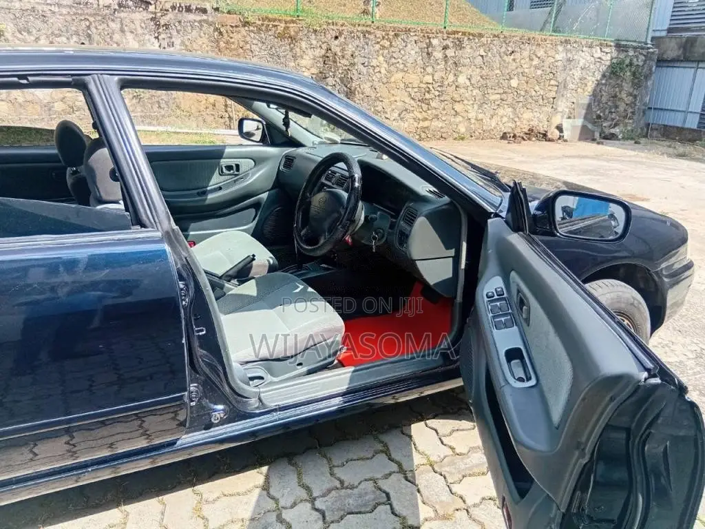 Nissan Presea 1999 Car (Used)
