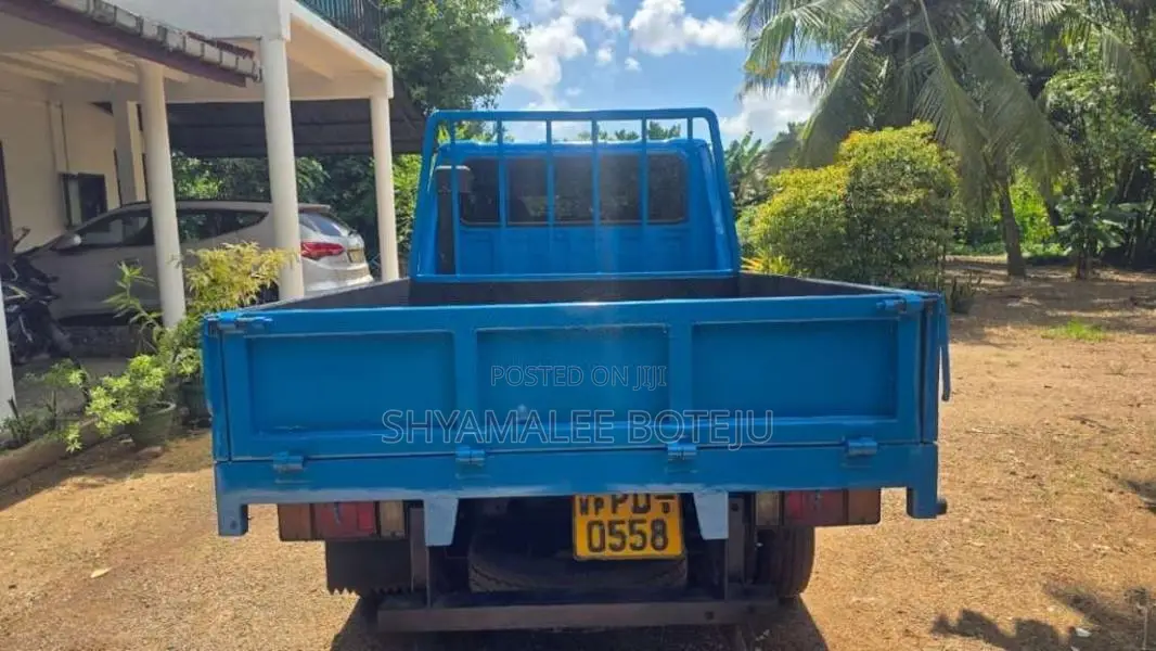 FAW CA1040K3RE3-1 2011 Crew Cab (Used)