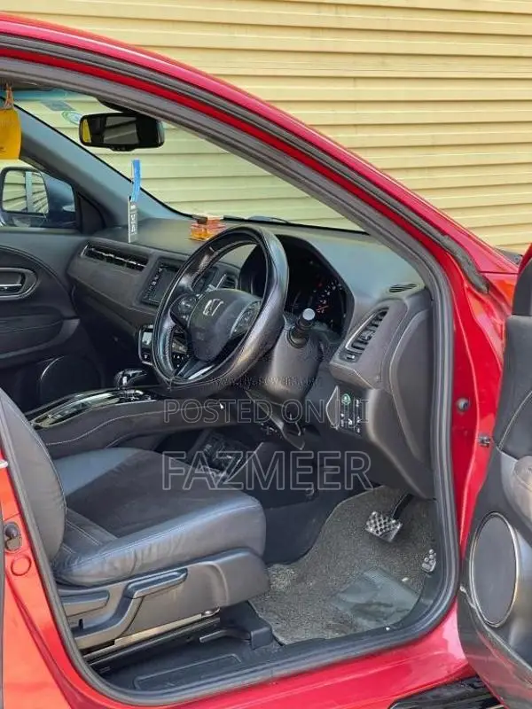 Honda Vezel 2018 SUV (Used)