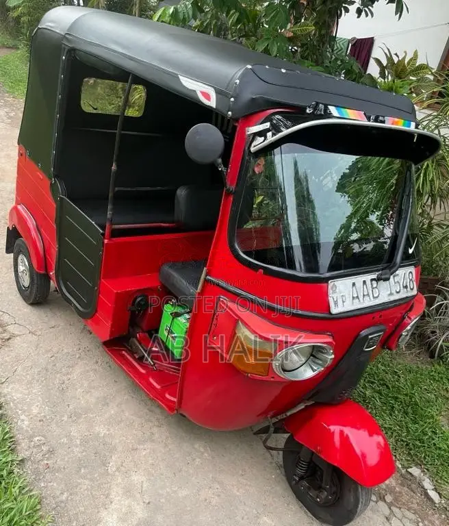 Bajaj RE 205 2012 Three Wheel (Used)