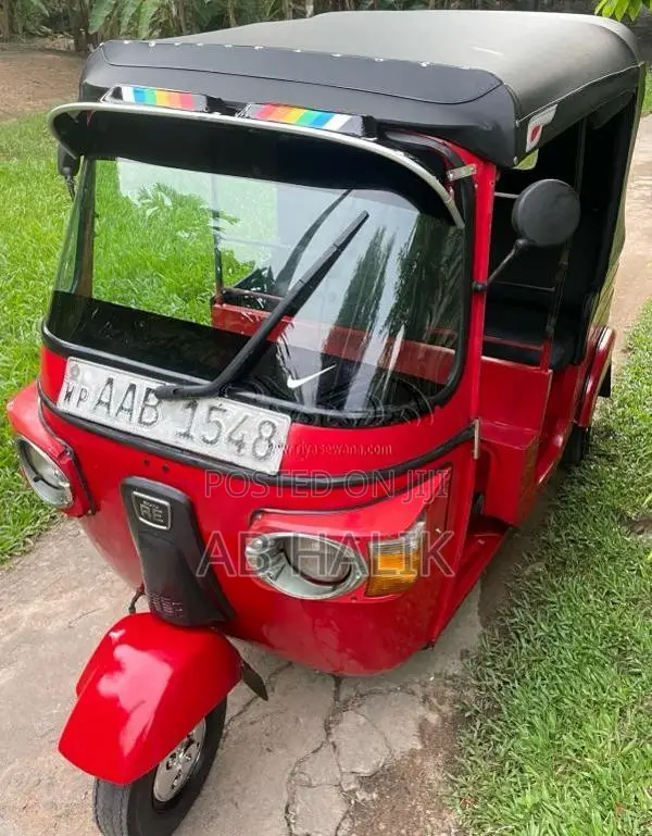 Bajaj RE 205 2012 Three Wheel (Used)