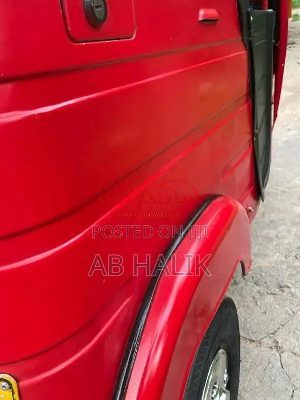Bajaj RE 205 2012 Three Wheel (Used)
