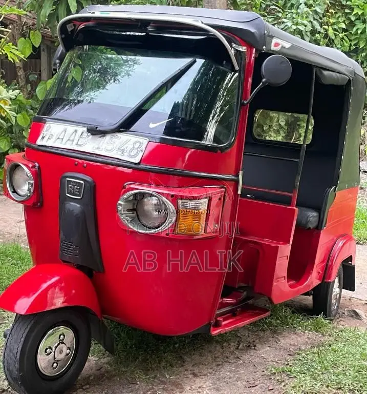Bajaj RE 205 2012 Three Wheel (Used)