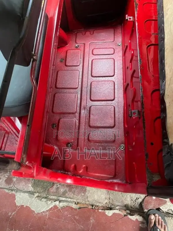 Bajaj RE 205 2012 Three Wheel (Used)