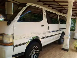 Toyota Dolphin 1996 Van (Used)