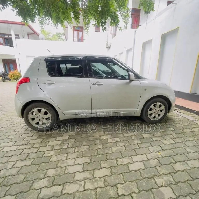 Suzuki Swift 2009 Car (Used)